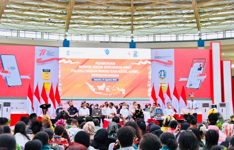 Pelaku UMKM di Tanah Papua Terima NIB dari Presiden Jokowi